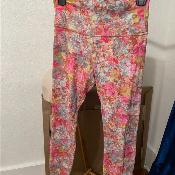 Align lululemon leggings. Fantastic condition - Picture 1 of 2